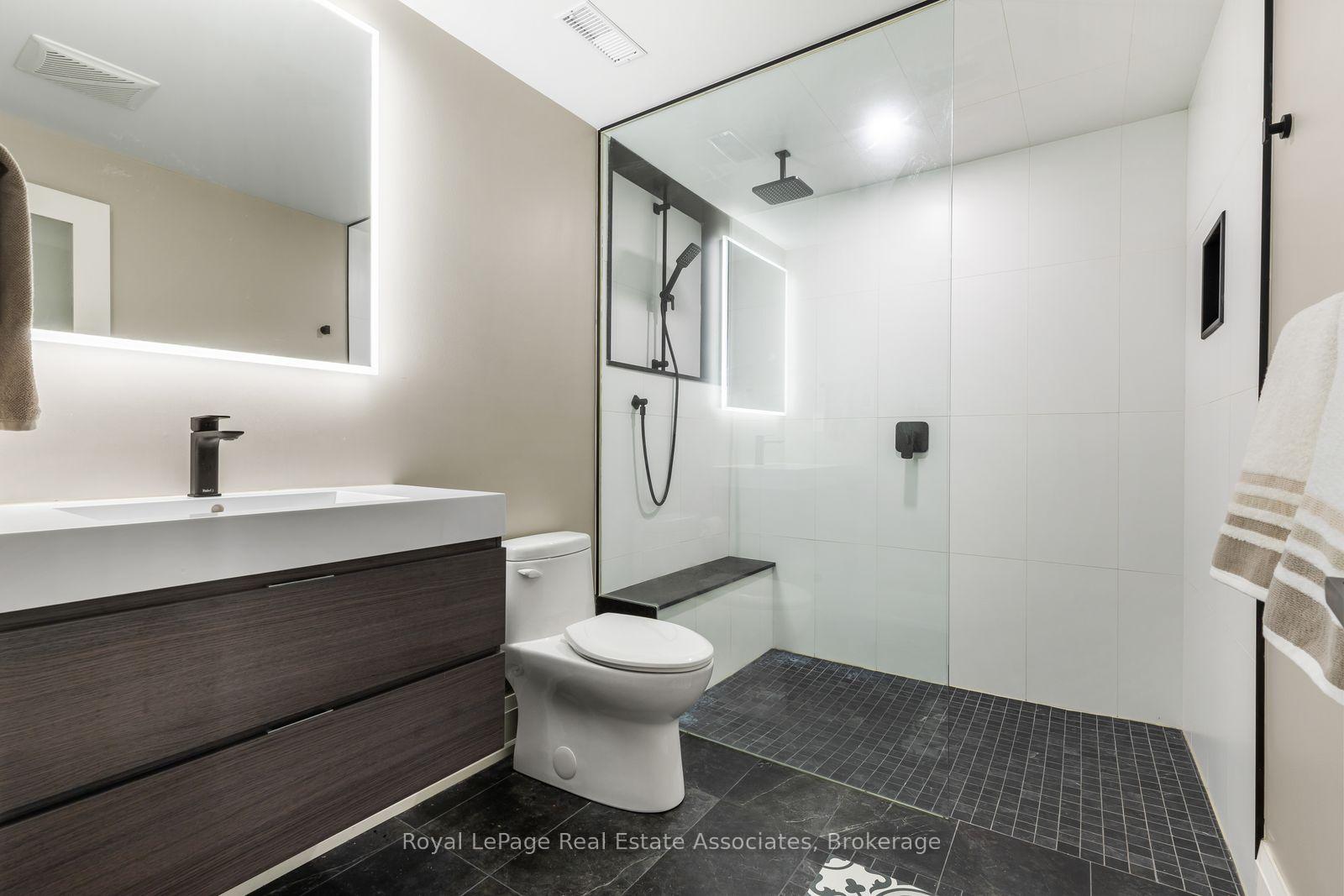 Photo 32 of 2196 Providence Road, Oakville, River Oaks — HOMEH