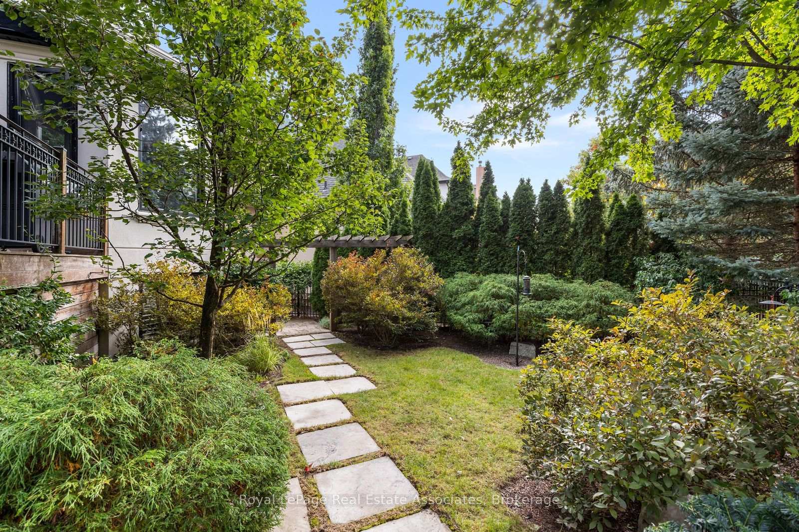 Photo 41 of 2196 Providence Road, Oakville, River Oaks — HOMEH