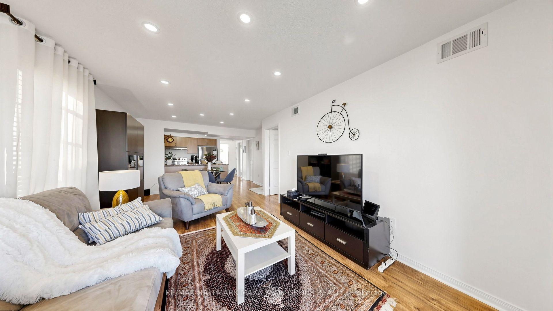 Photo 10 of Unit 2, 92 Petra Way, Whitby, Pringle Creek — HOMEH