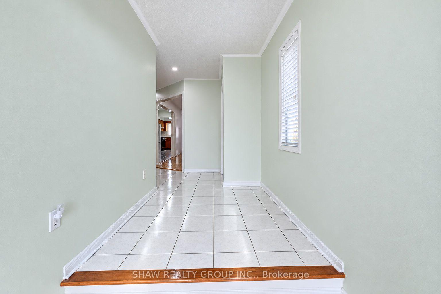 Photo 4 of 6484 Skipper Way, Mississauga, Meadowvale Village — HOMEH