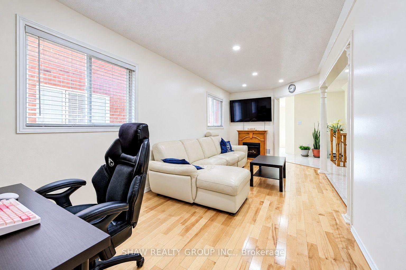 Photo 9 of 6484 Skipper Way, Mississauga, Meadowvale Village — HOMEH