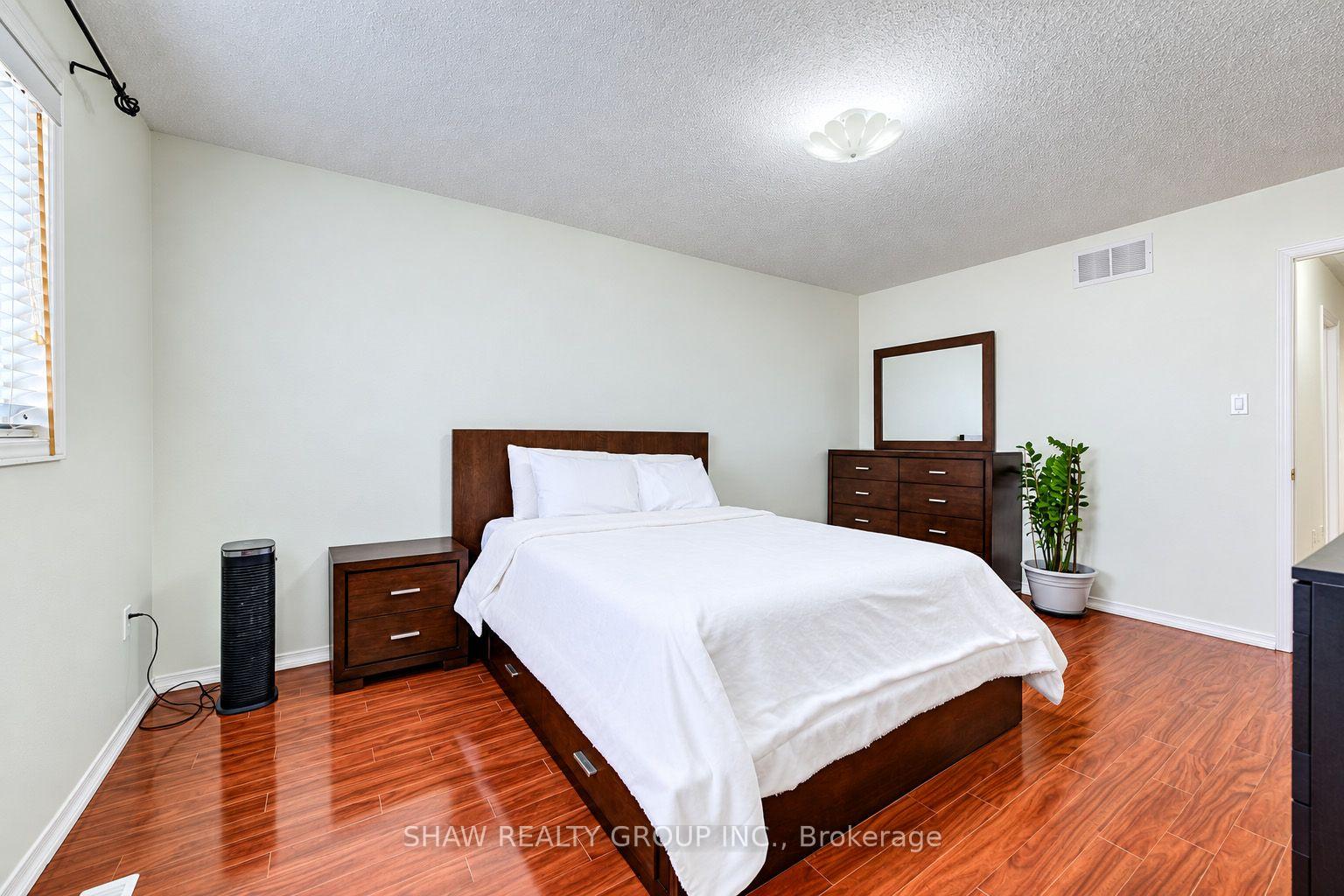 Photo 24 of 6484 Skipper Way, Mississauga, Meadowvale Village — HOMEH