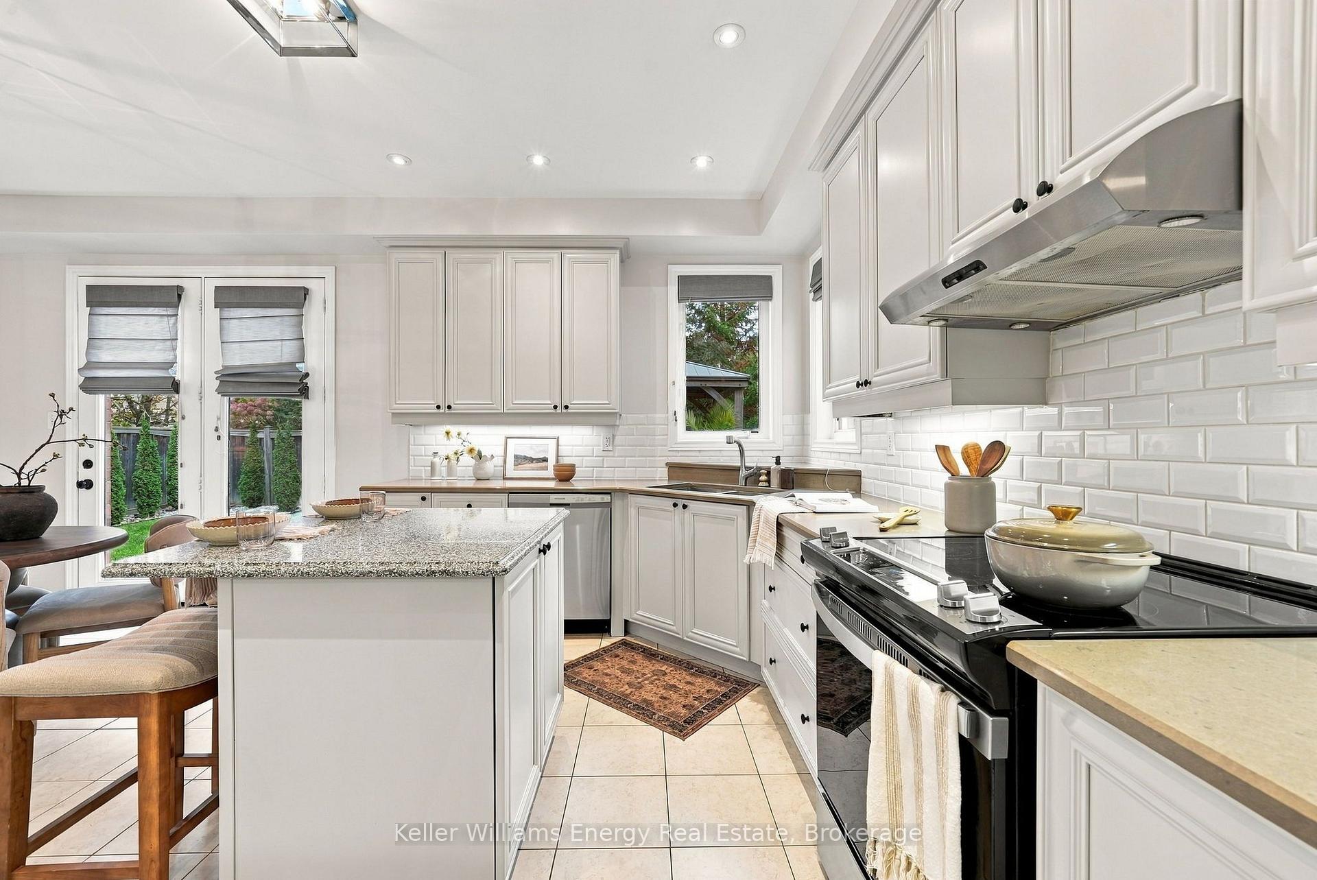 Photo 4 of 229 Montgomery Avenue, Whitby, Brooklin — HOMEH