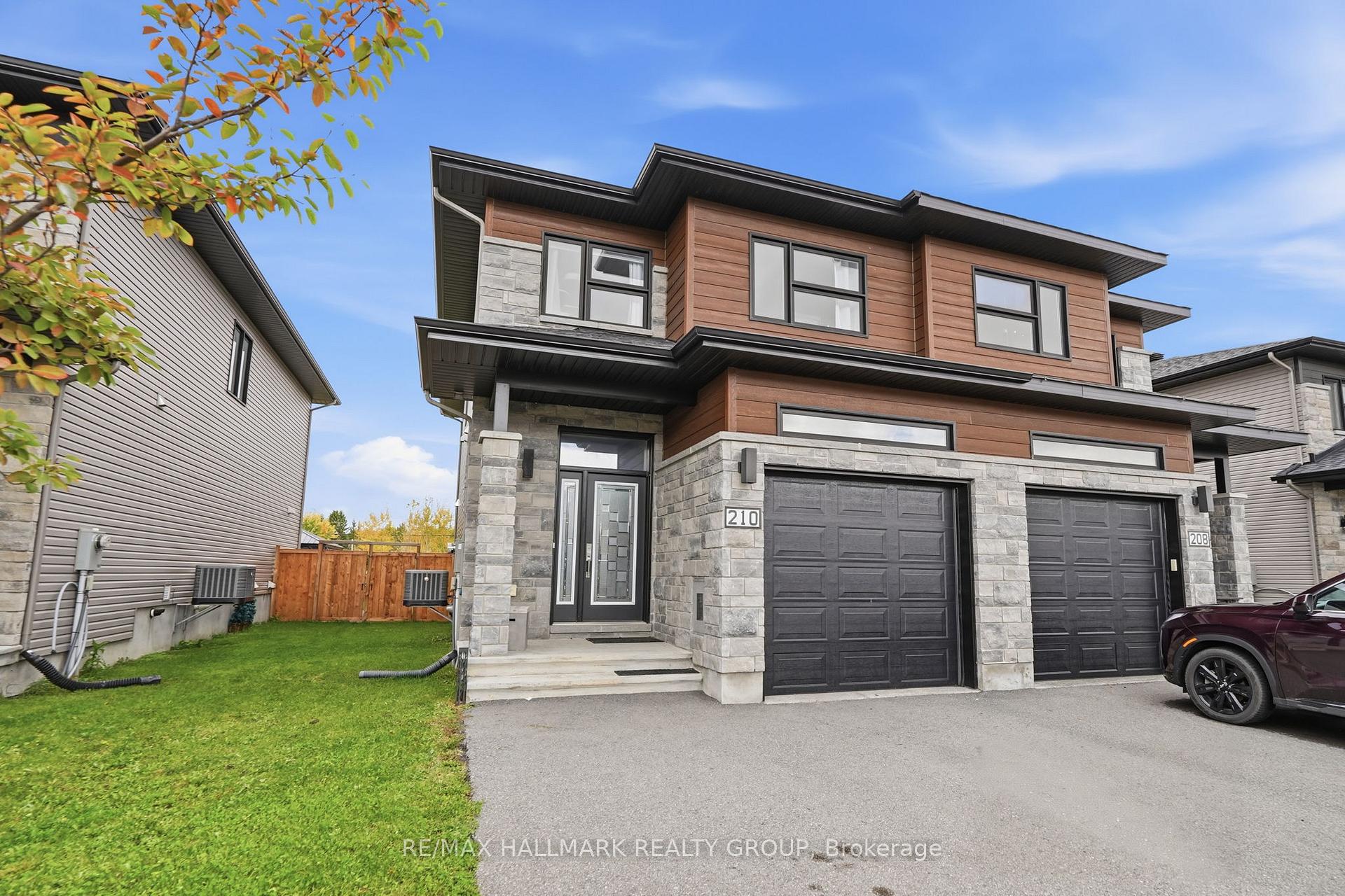Photo 3 of 210 Argile Street, Casselman, Casselman — HOMEH