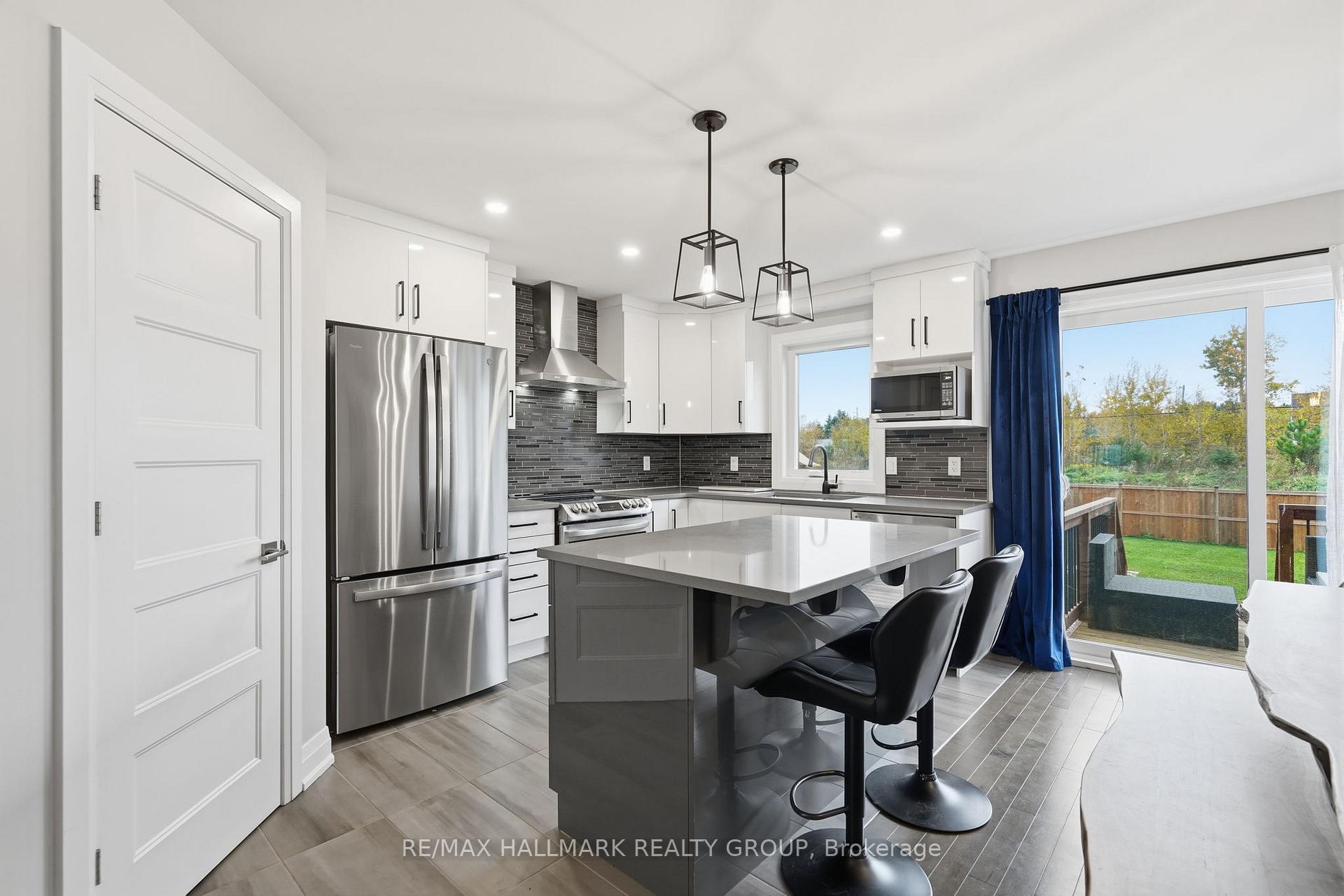 Photo 10 of 210 Argile Street, Casselman, Casselman — HOMEH