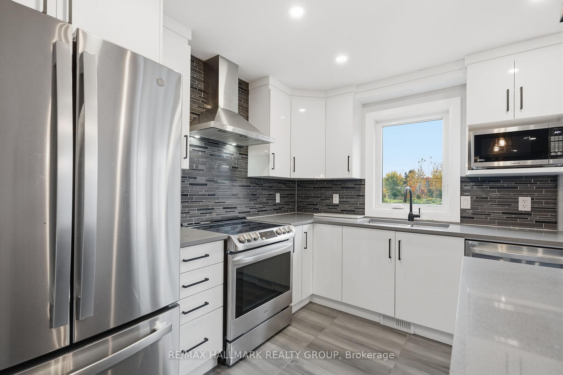 Photo 11 of 210 Argile Street, Casselman, Casselman — HOMEH