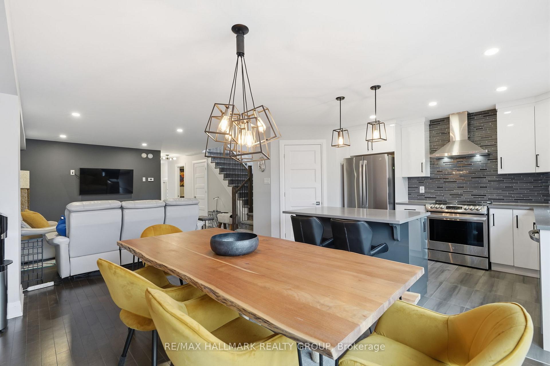 Photo 17 of 210 Argile Street, Casselman, Casselman — HOMEH