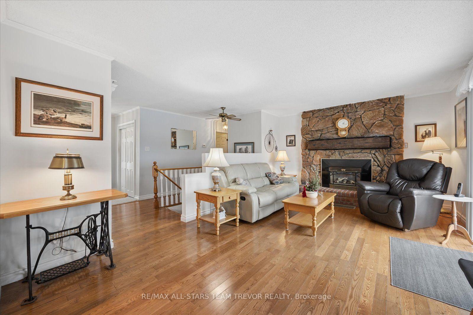 Photo 2 of 6497 6th Line, New Tecumseth, Rural New Tecumseth — HOMEH
