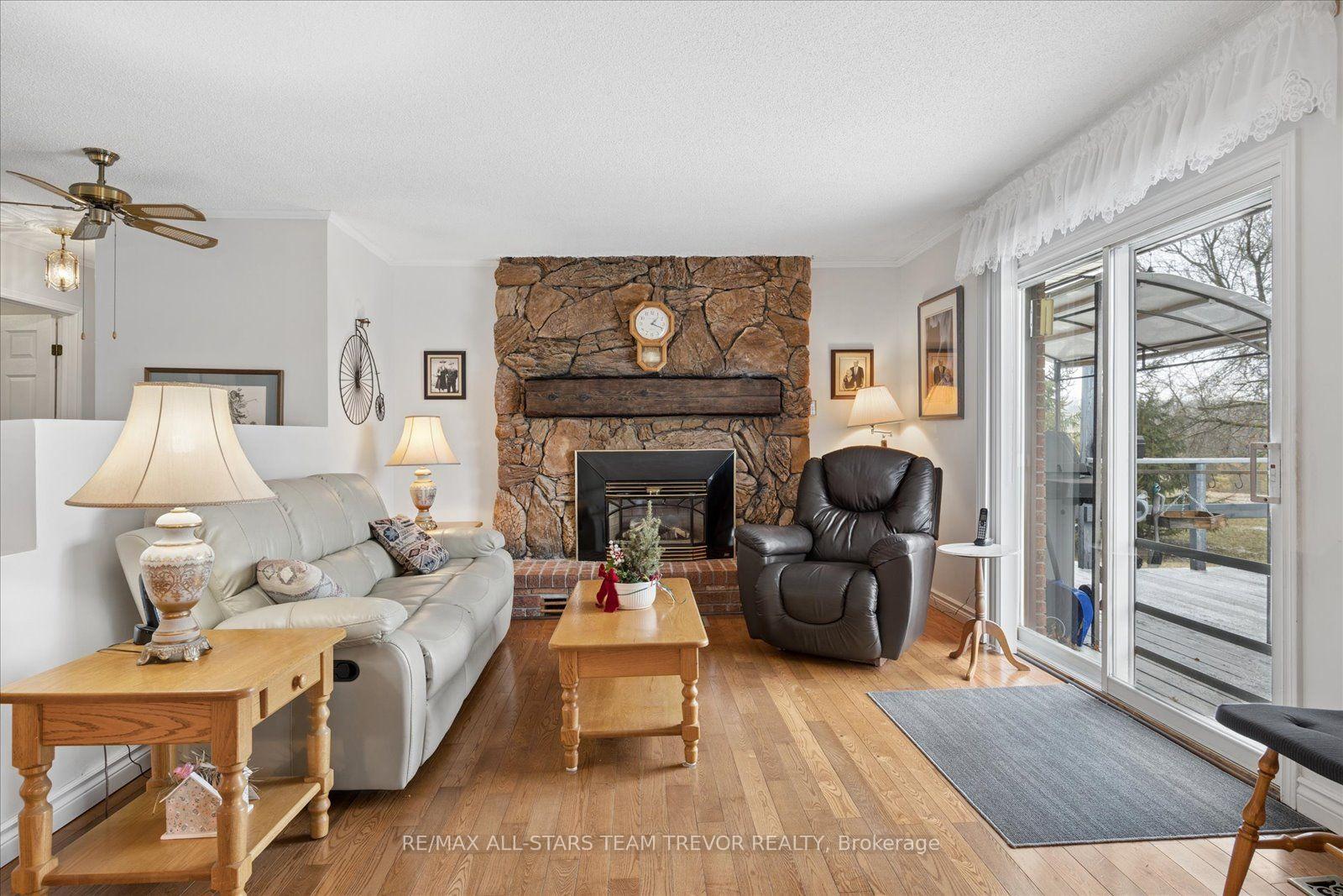 Photo 3 of 6497 6th Line, New Tecumseth, Rural New Tecumseth — HOMEH