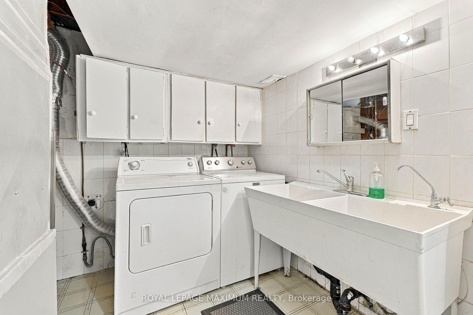 Photo 63 of 66 Spenvalley Drive, North York, Glenfield-Jane Heights — HOMEH