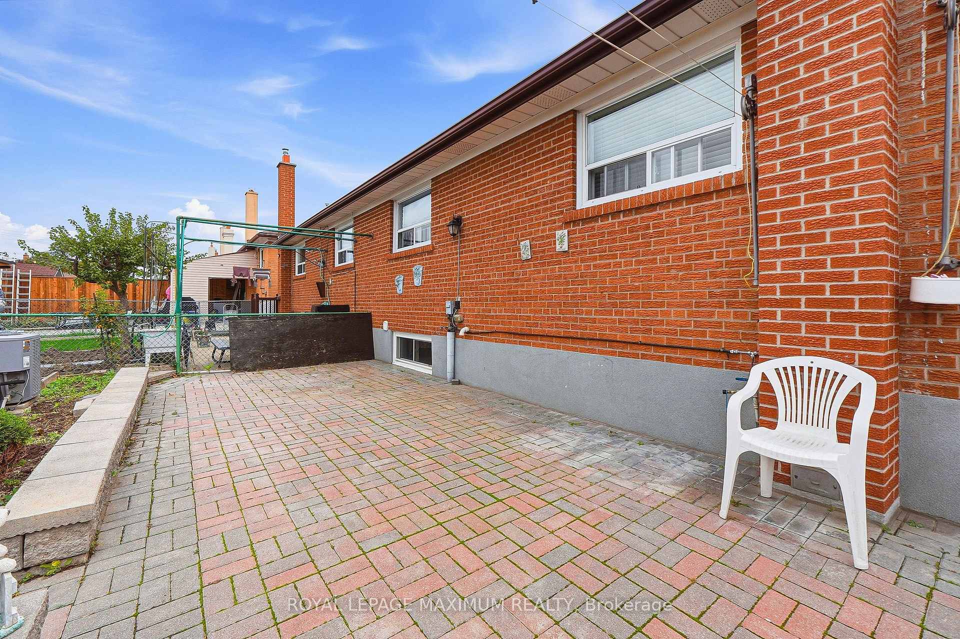 Photo 87 of 66 Spenvalley Drive, North York, Glenfield-Jane Heights — HOMEH