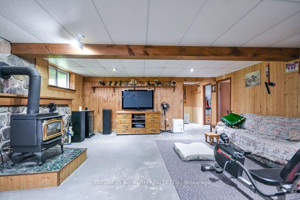 Photo 22 of 1398 Old Fort Road, Tay, Rural Tay — HOMEH