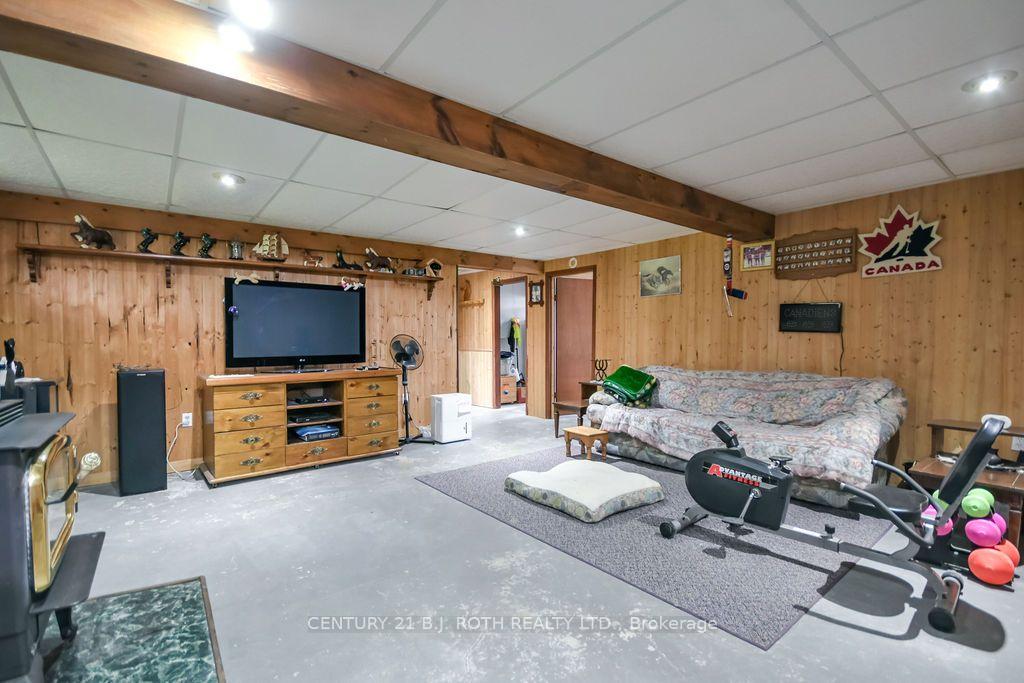 Photo 23 of 1398 Old Fort Road, Tay, Rural Tay — HOMEH