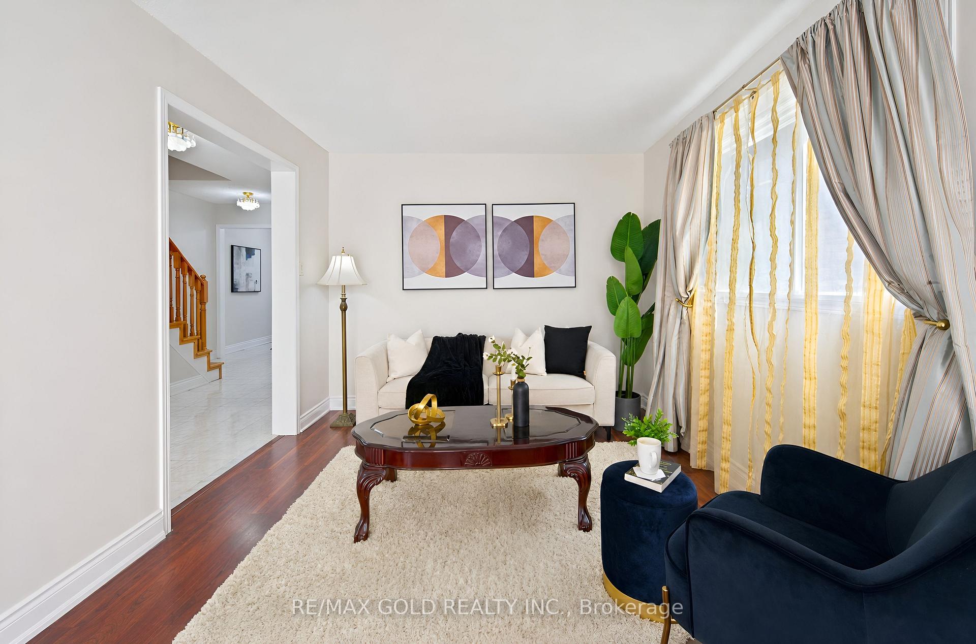 Photo 14 of 106 Bighorn Crescent, Brampton, Sandringham-Wellington — HOMEH