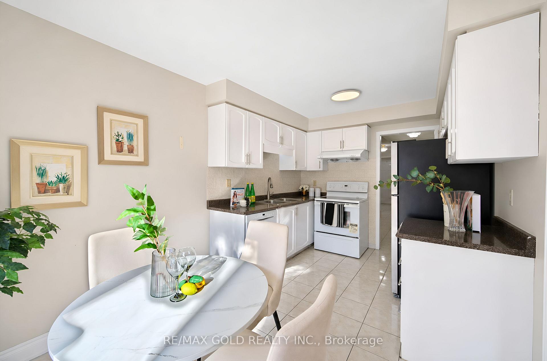 Photo 15 of 106 Bighorn Crescent, Brampton, Sandringham-Wellington — HOMEH