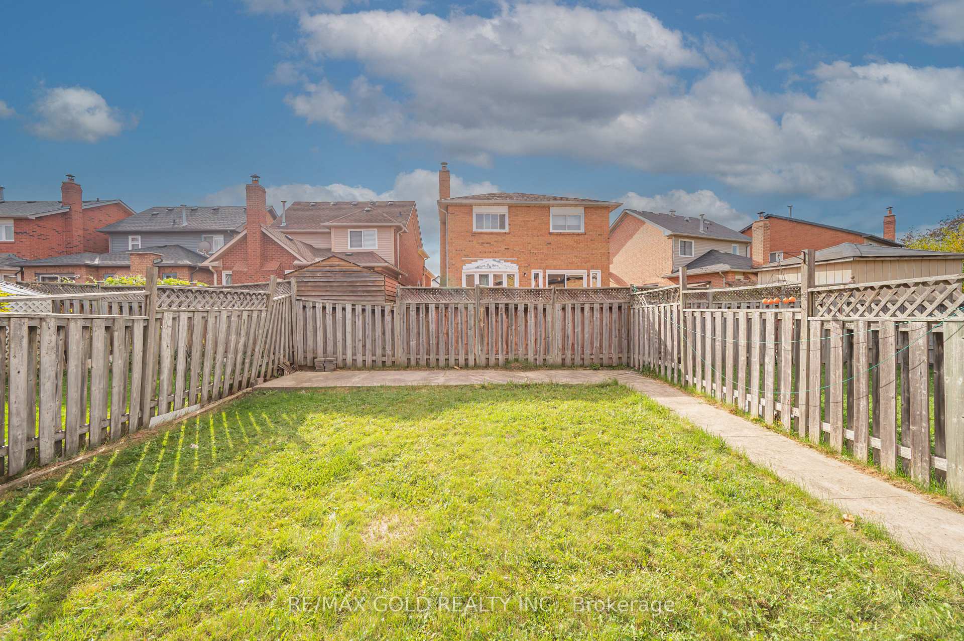 Photo 46 of 106 Bighorn Crescent, Brampton, Sandringham-Wellington — HOMEH