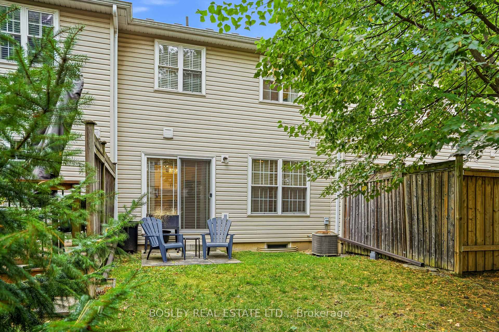 Photo 33 of 26 Chicory Crescent, St. Catharines, Haig — HOMEH