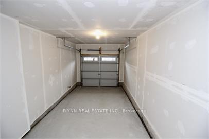 Photo 13 of 7648 Hackberry Trail, Niagara Falls, Brown — HOMEH