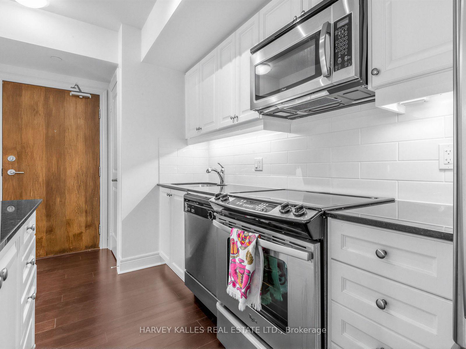 Photo 4 of Unit 217, 701 Sheppard Avenue, North York, Clanton Park — HOMEH