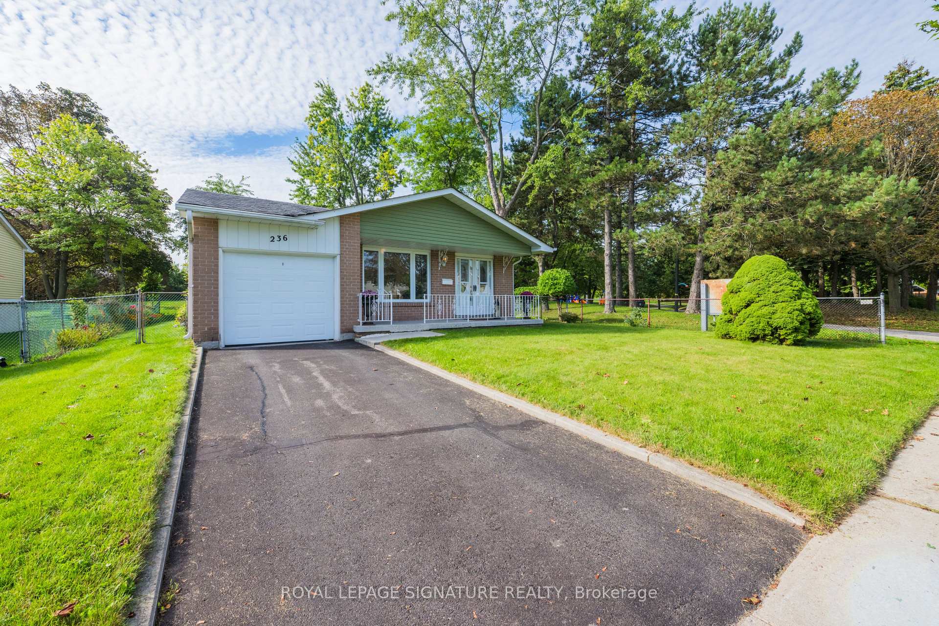 Photo 2 of 236 John Tabor Trail, Scarborough, Malvern — HOMEH