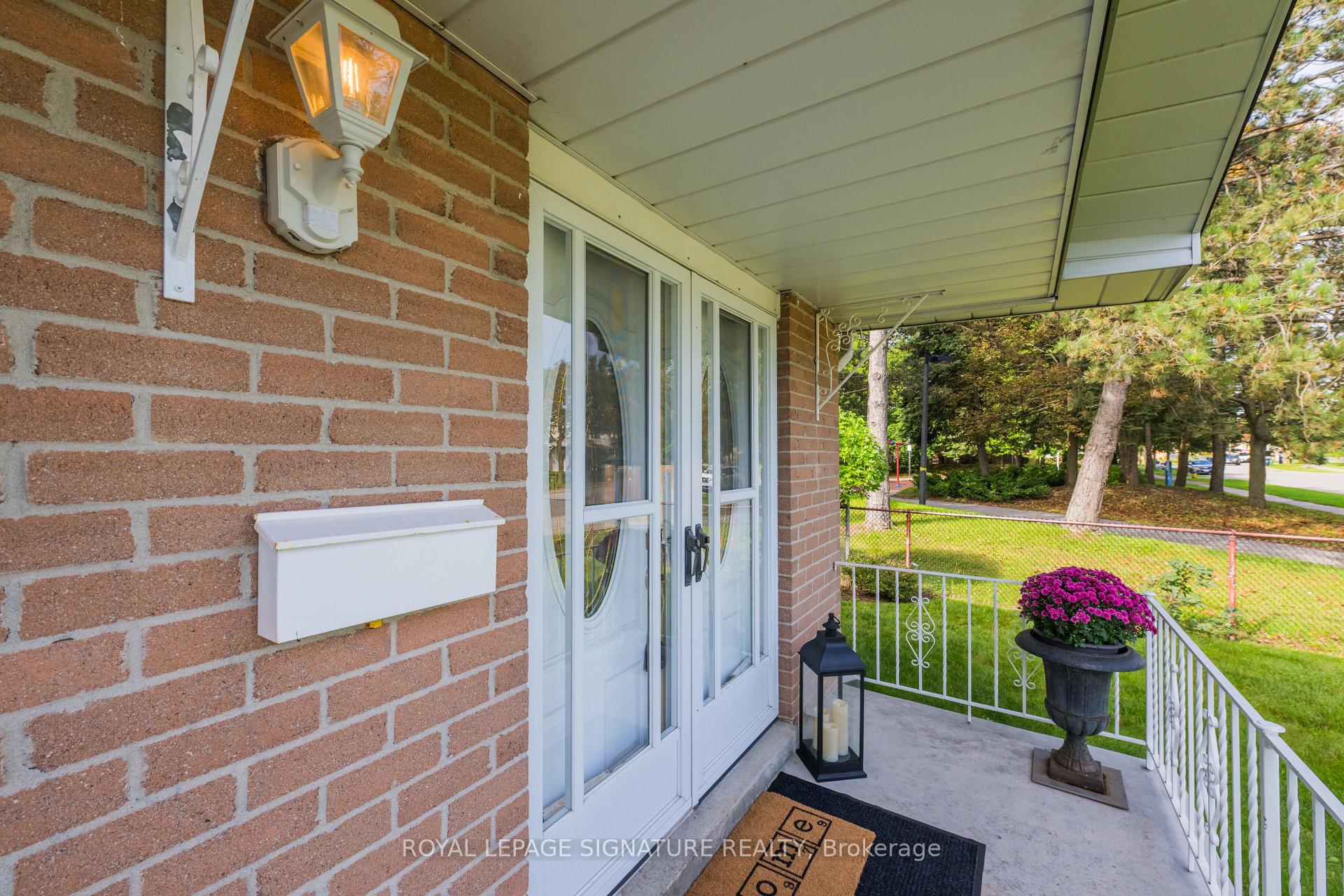 Photo 4 of 236 John Tabor Trail, Scarborough, Malvern — HOMEH