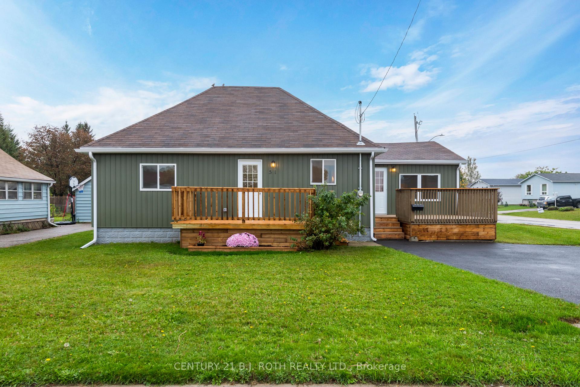 Photo of 51 James Street E