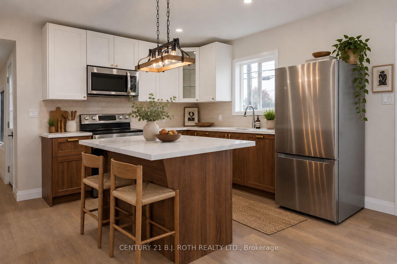 Photo 6 of 51 James Street E, Orillia — HOMEH