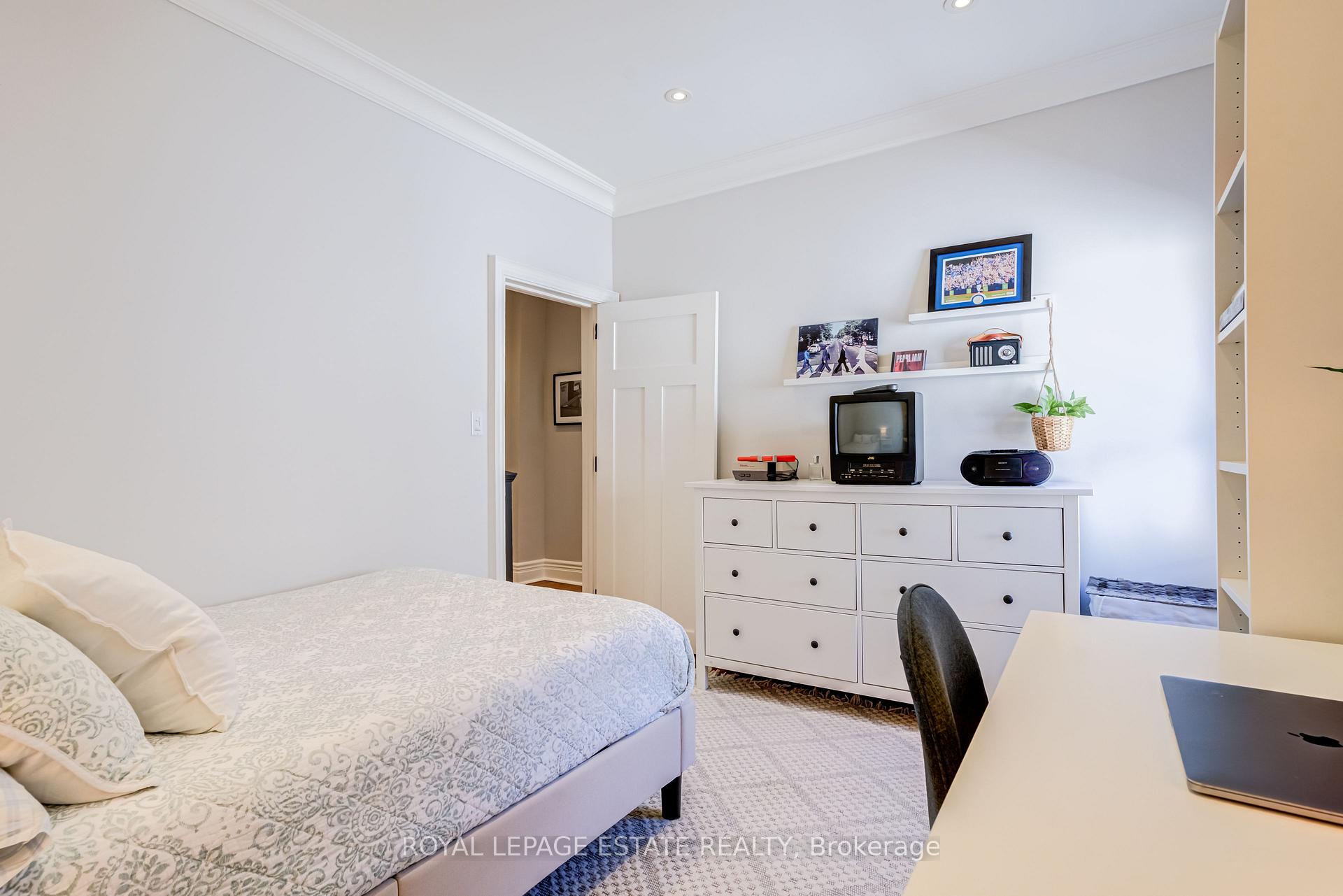 Photo 22 of 140 Bingham Avenue, Toronto, East End-Danforth — HOMEH