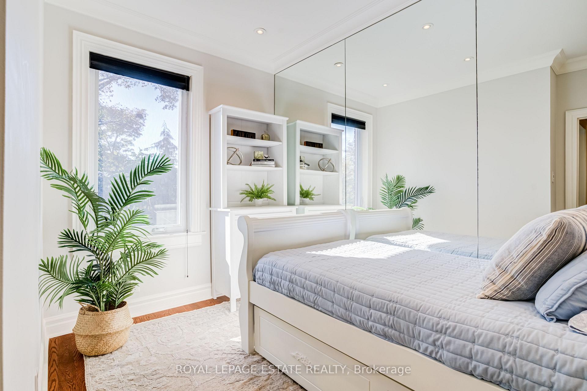Photo 23 of 140 Bingham Avenue, Toronto, East End-Danforth — HOMEH
