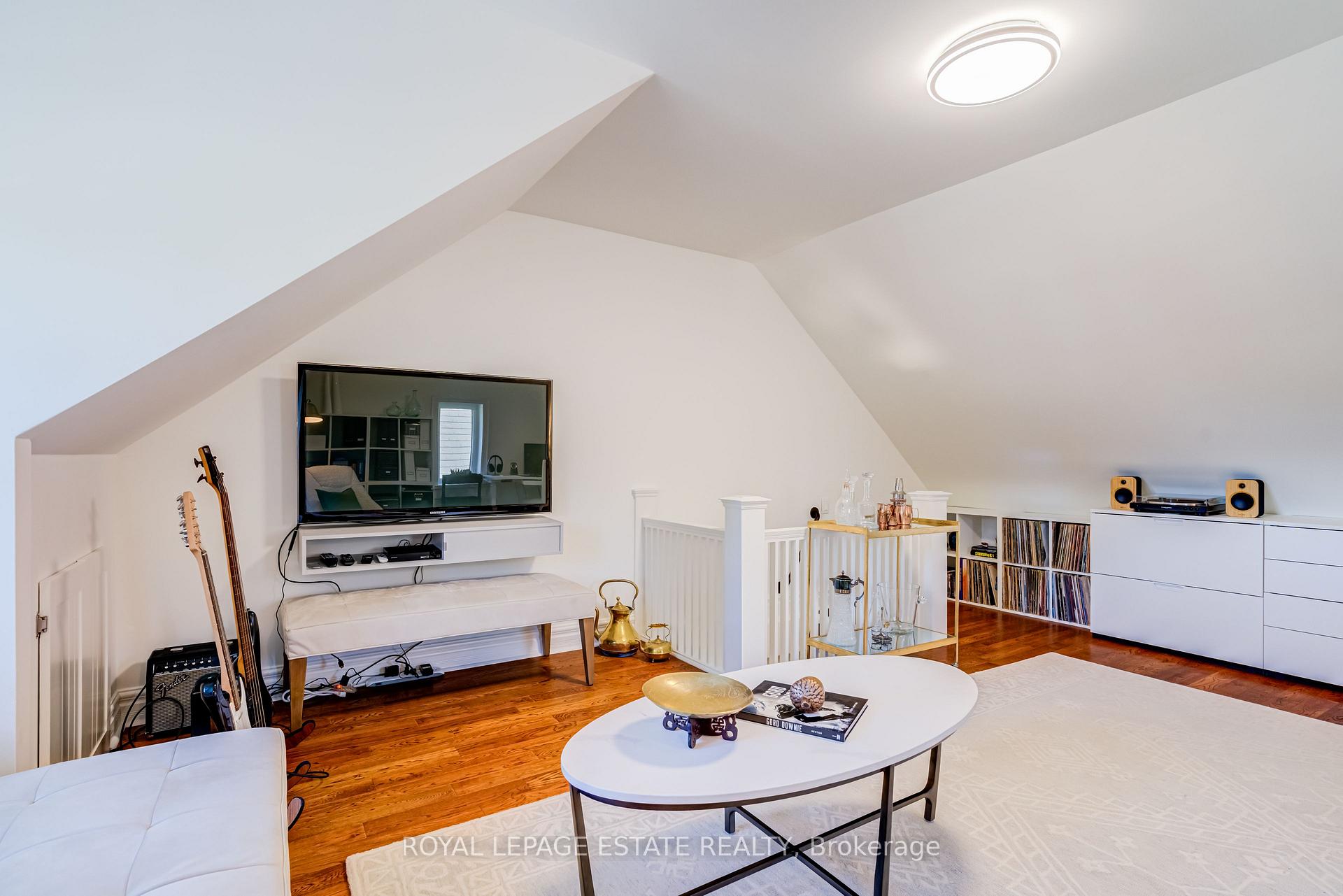 Photo 28 of 140 Bingham Avenue, Toronto, East End-Danforth — HOMEH