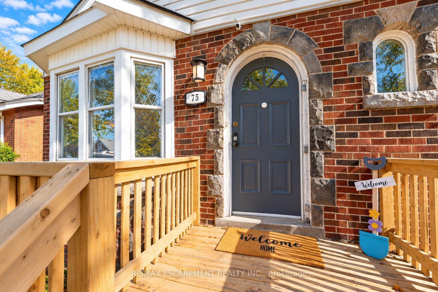 Photo 4 of 75 Barons Avenue, Hamilton, Bartonville — HOMEH