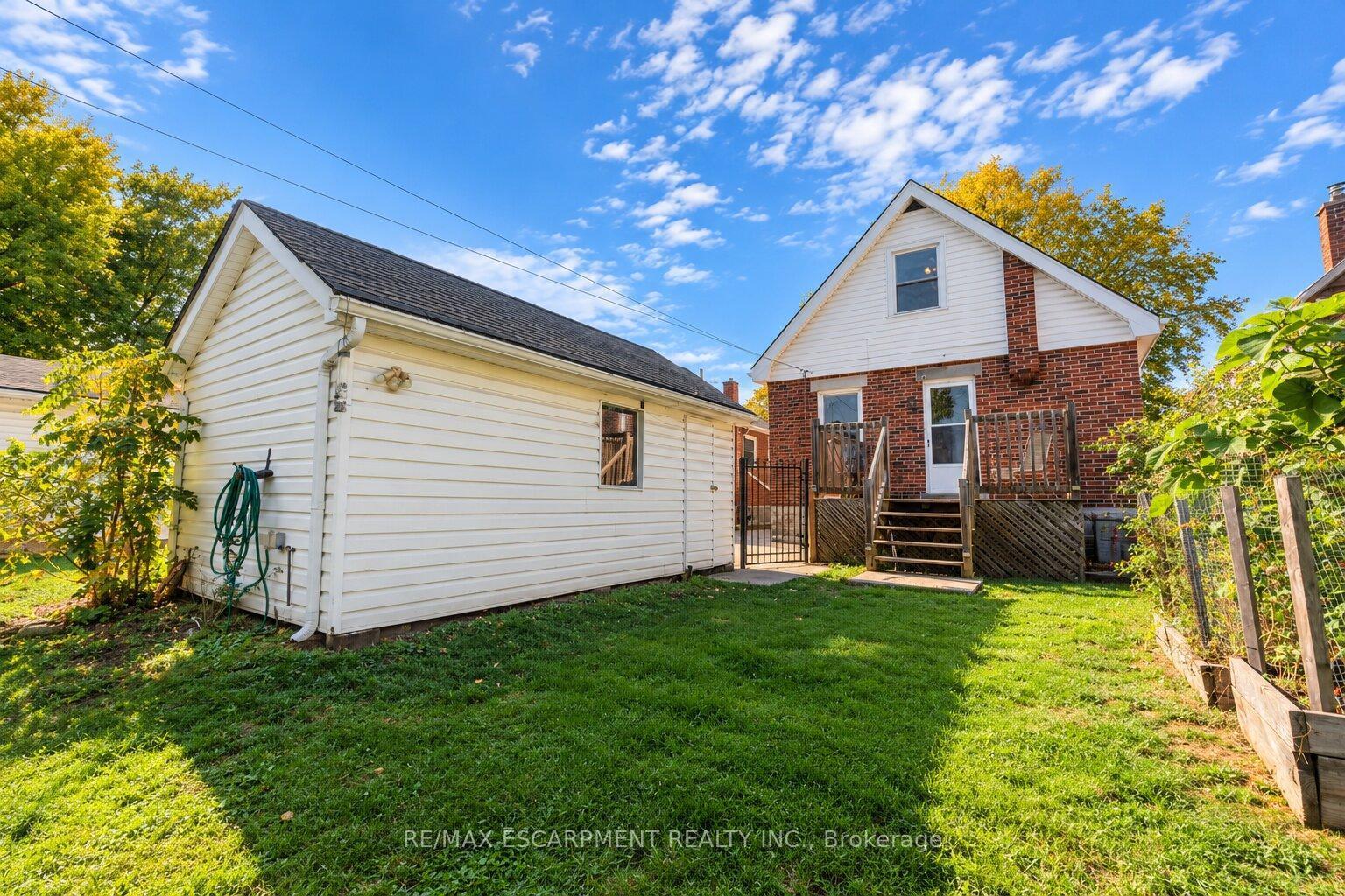 Photo 33 of 75 Barons Avenue, Hamilton, Bartonville — HOMEH