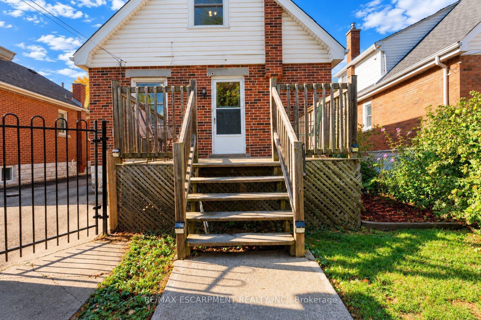 Photo 34 of 75 Barons Avenue, Hamilton, Bartonville — HOMEH