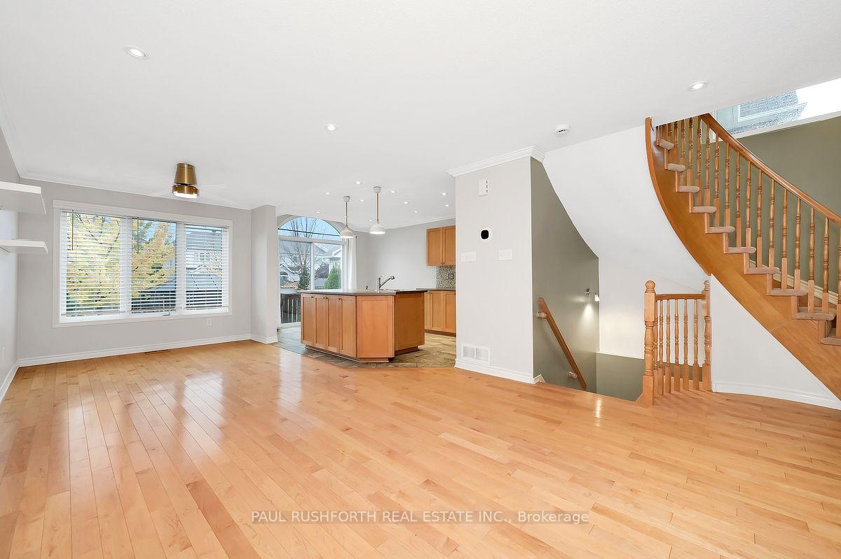 Photo 8 of 2216 Brockstone Crescent, Ottawa, Avalon East — HOMEH