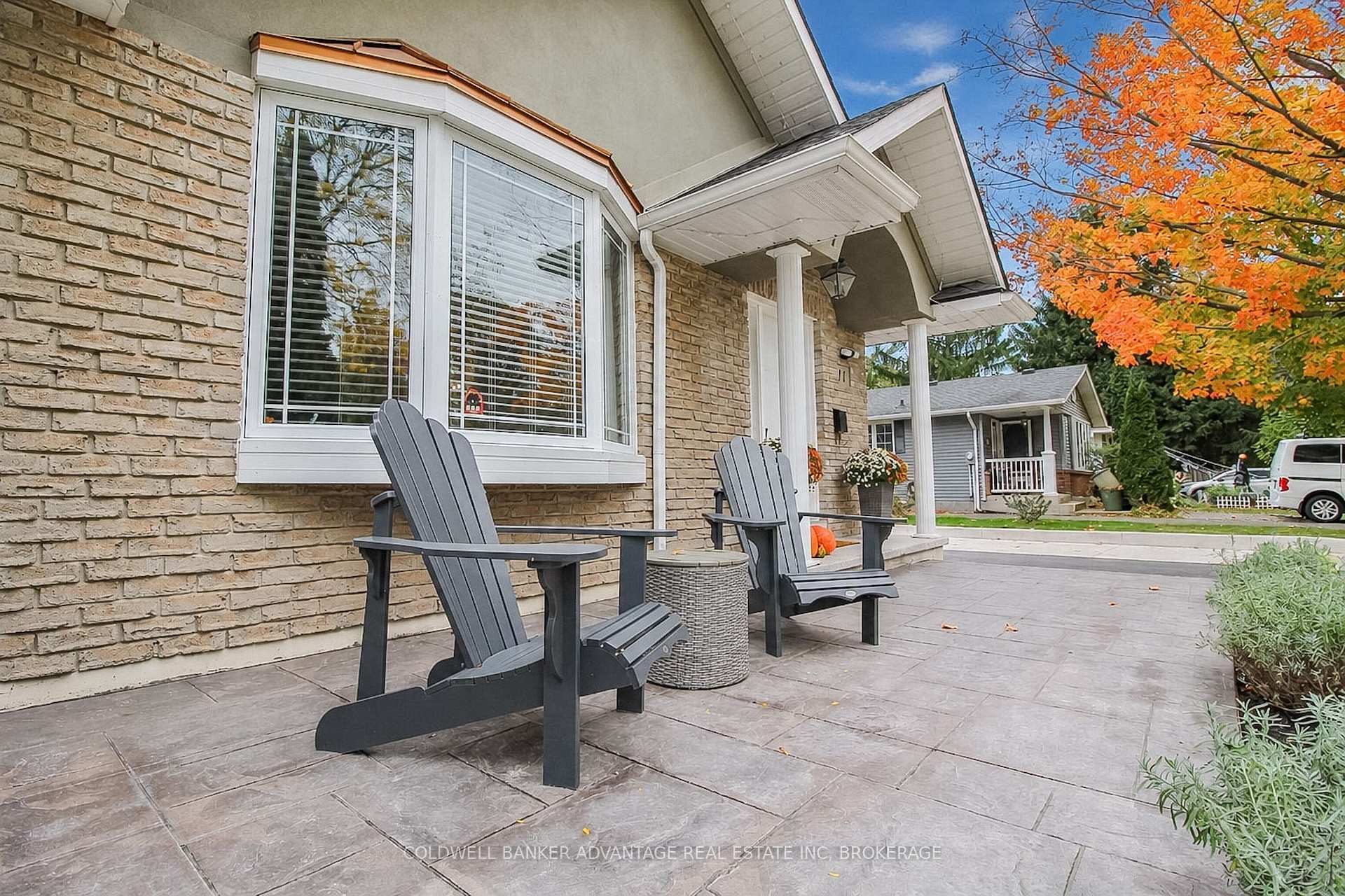 Photo 4 of 11 Fallingbrook Drive, Pelham, Fonthill — HOMEH