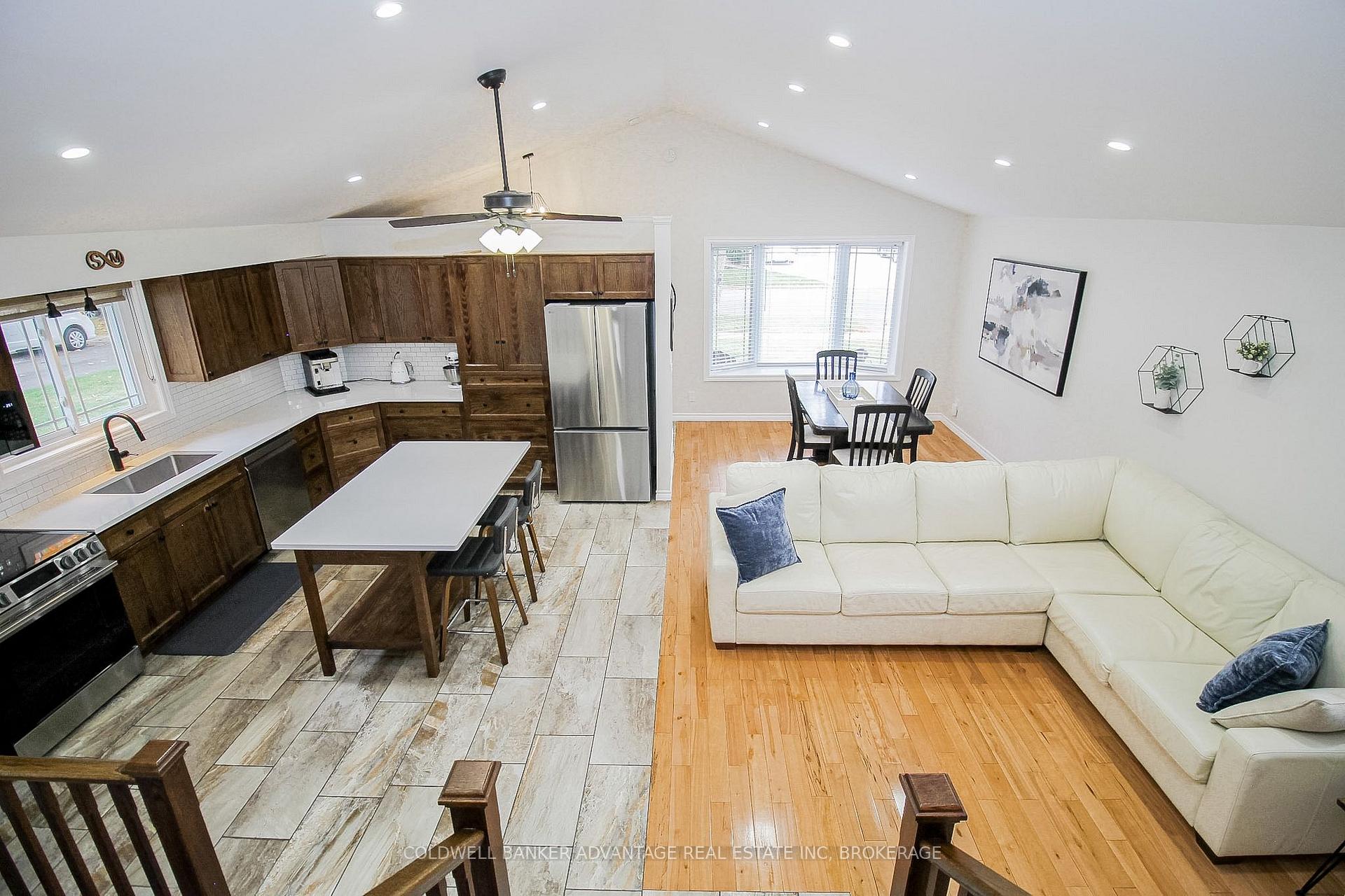 Photo 22 of 11 Fallingbrook Drive, Pelham, Fonthill — HOMEH