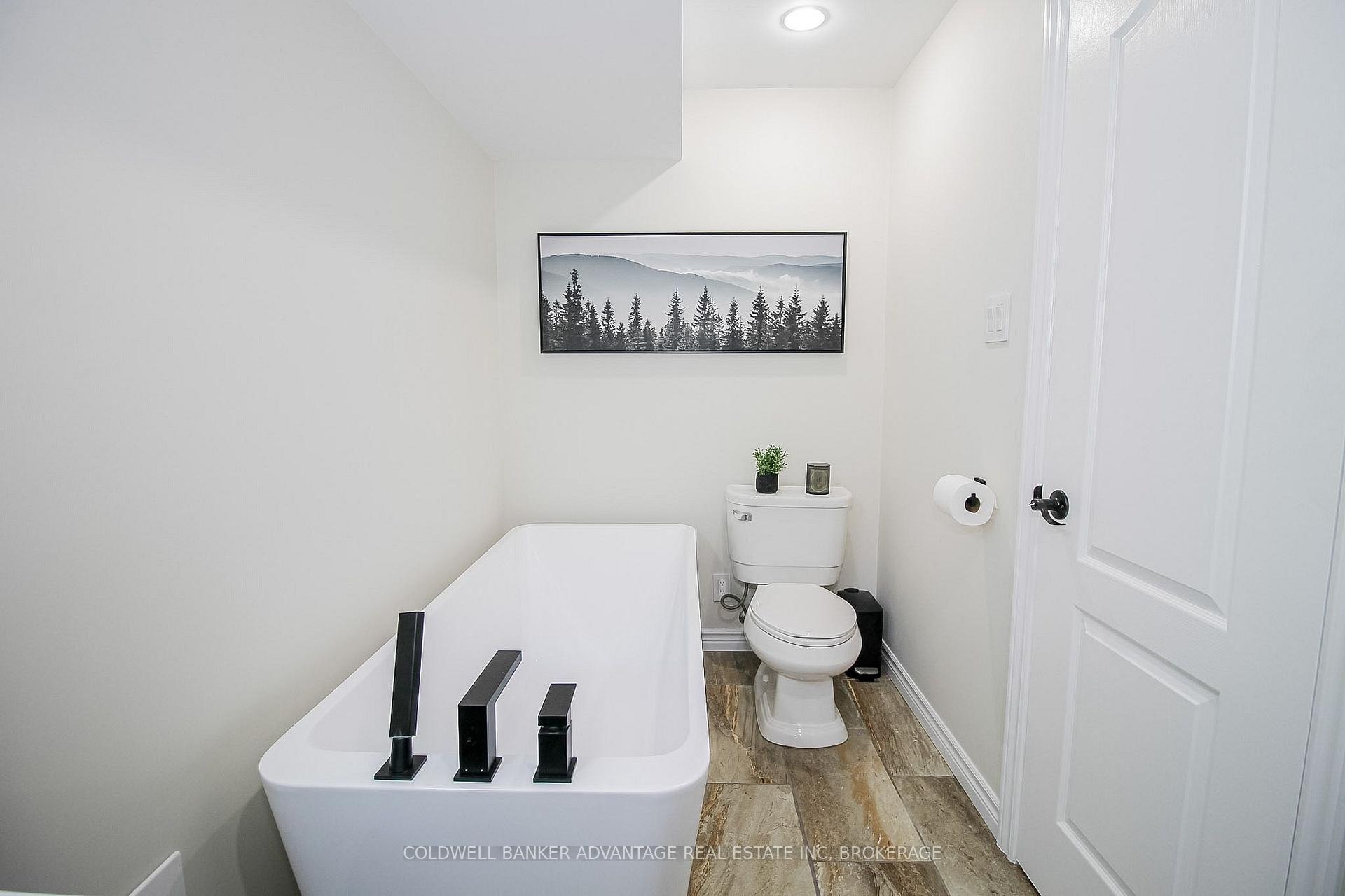 Photo 26 of 11 Fallingbrook Drive, Pelham, Fonthill — HOMEH