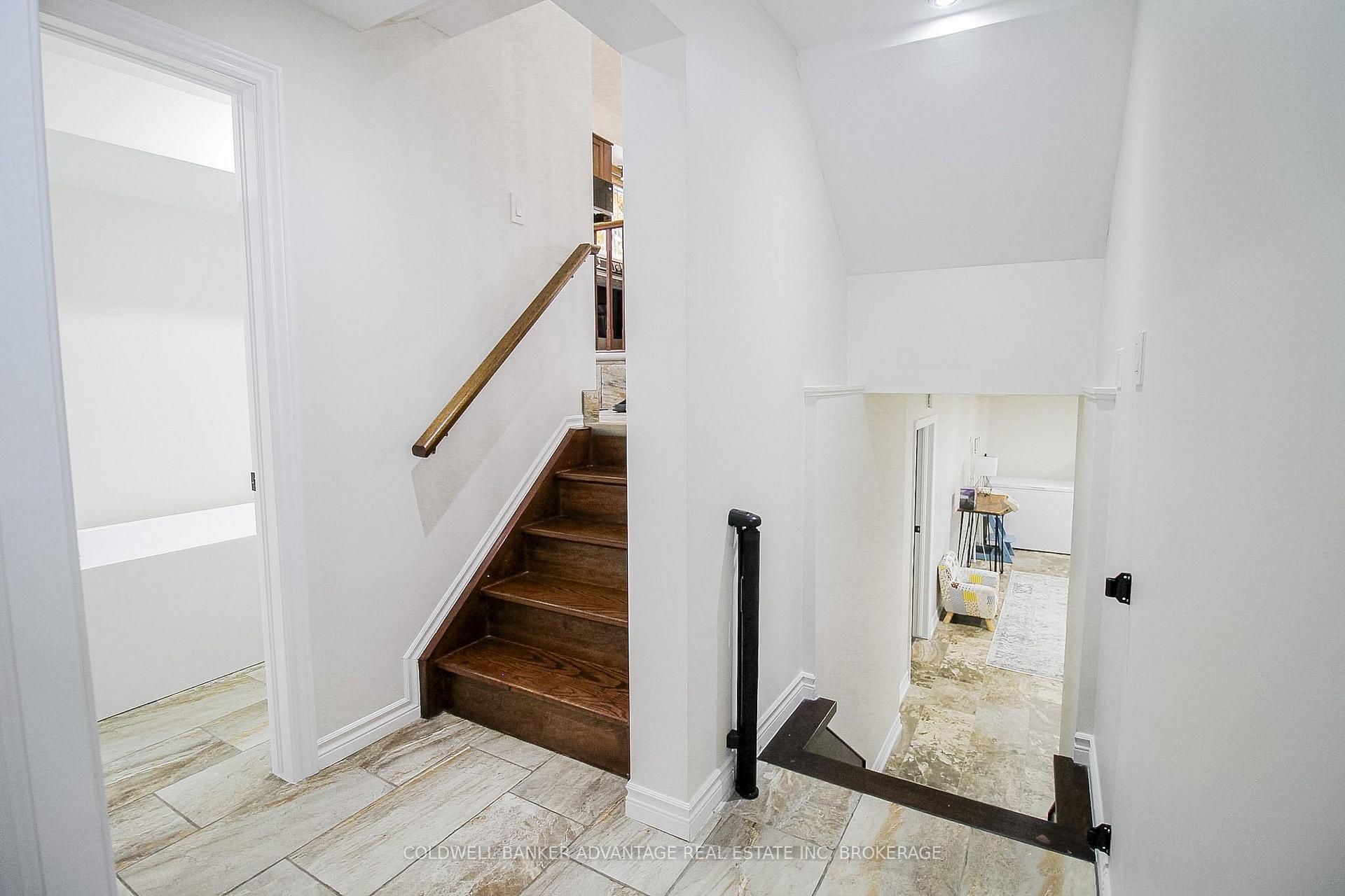 Photo 33 of 11 Fallingbrook Drive, Pelham, Fonthill — HOMEH