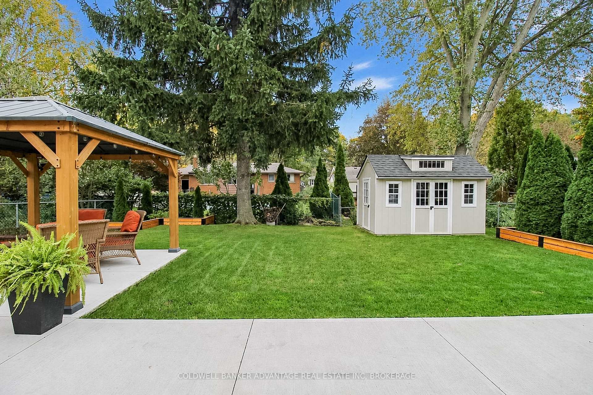 Photo 39 of 11 Fallingbrook Drive, Pelham, Fonthill — HOMEH