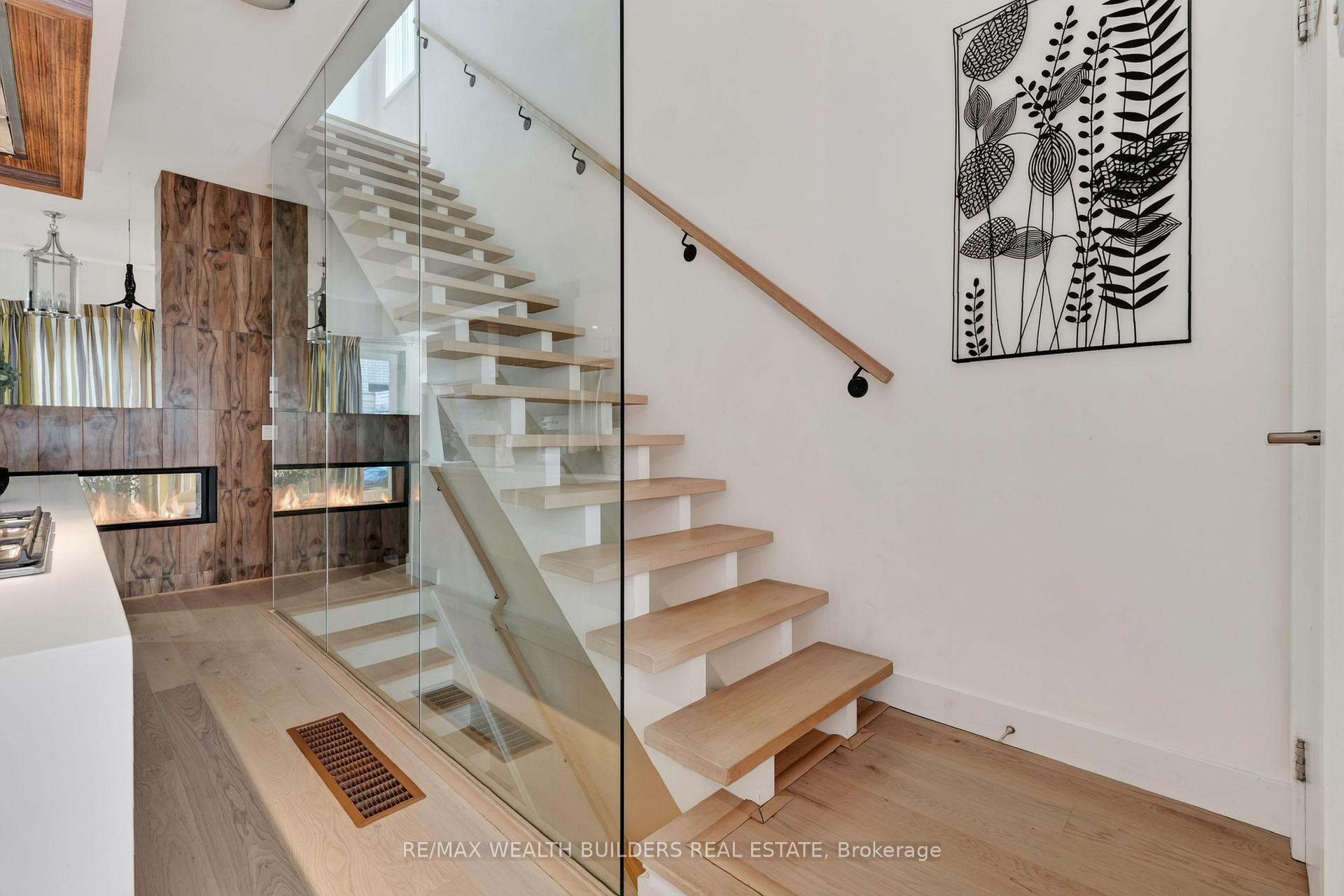 Photo 14 of Unit TH-07, 837 Broadview Avenue, Toronto, Playter Estates-Danforth — HOMEH
