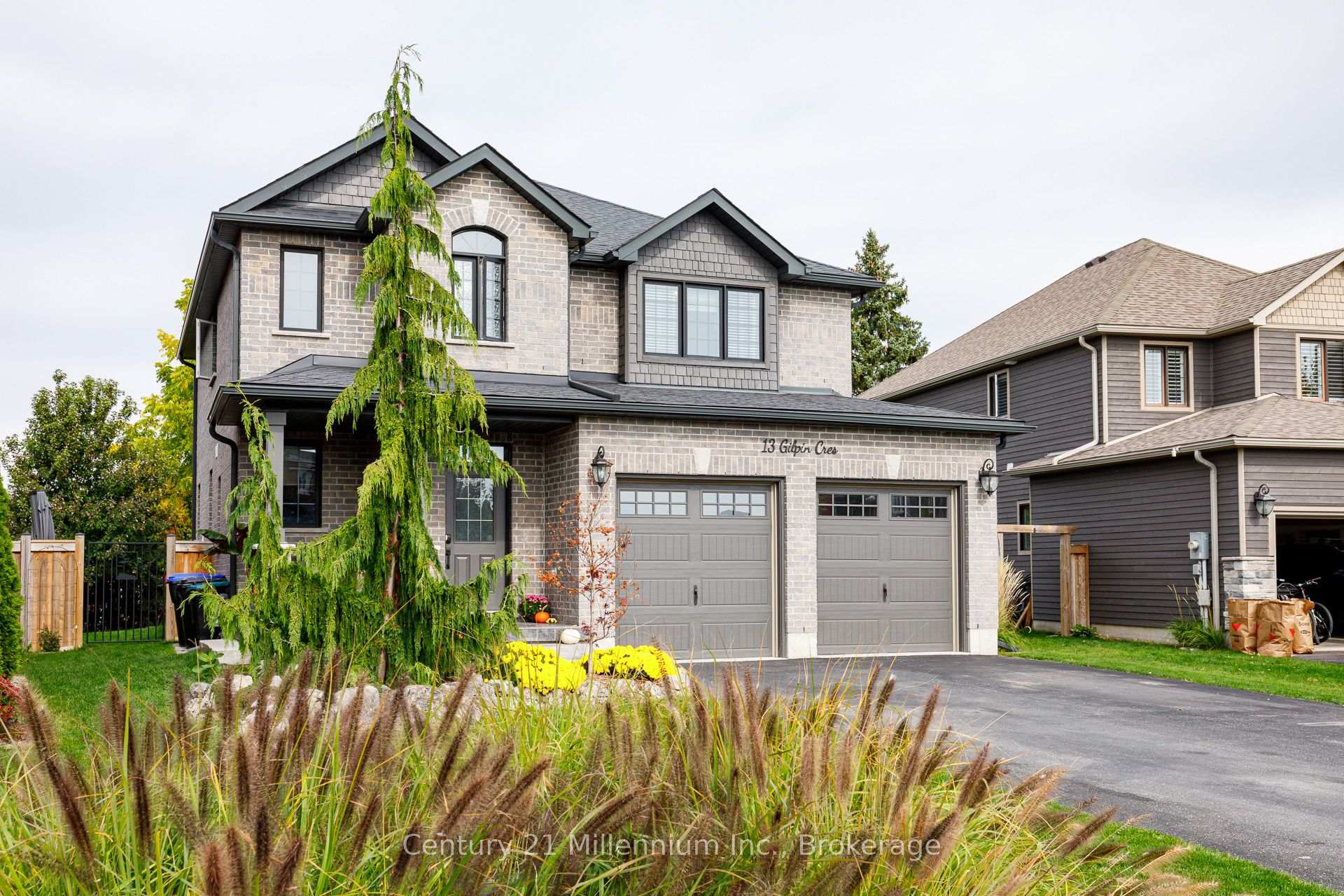 Photo 1 of 13 Gilpin Crescent, Collingwood — HOMEH
