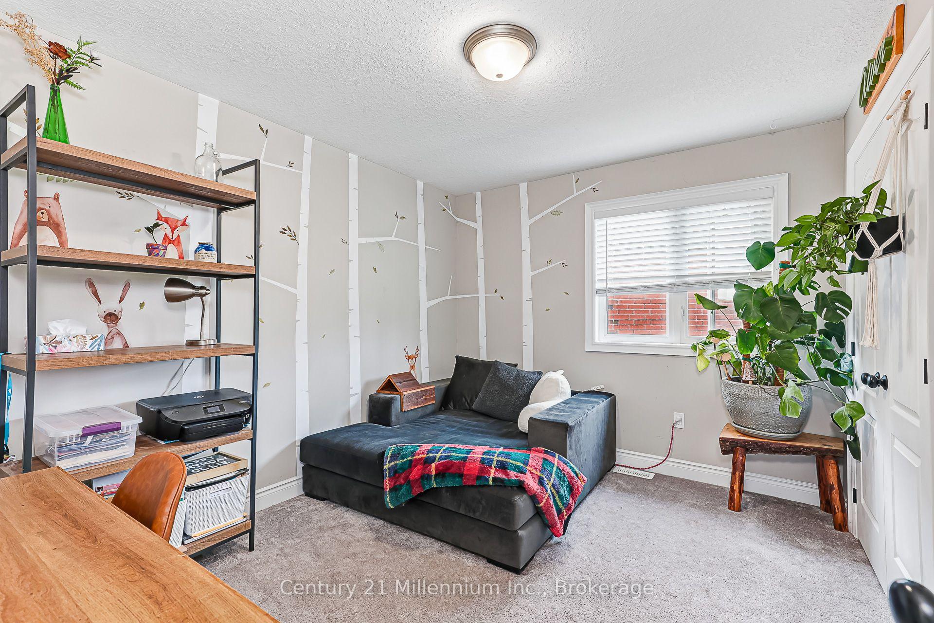 Photo 21 of 13 Gilpin Crescent, Collingwood — HOMEH
