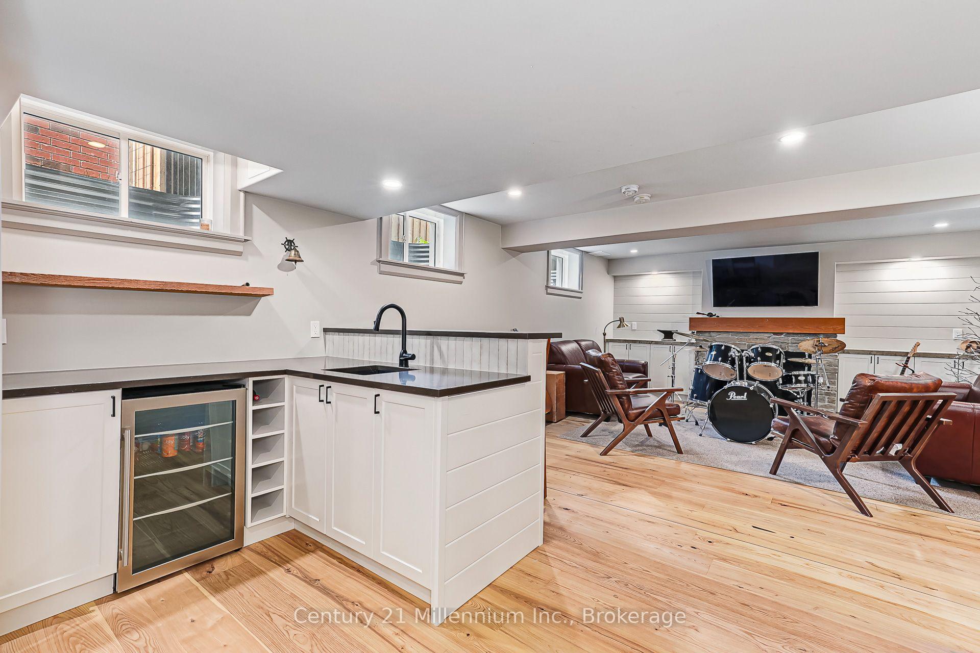 Photo 30 of 13 Gilpin Crescent, Collingwood — HOMEH
