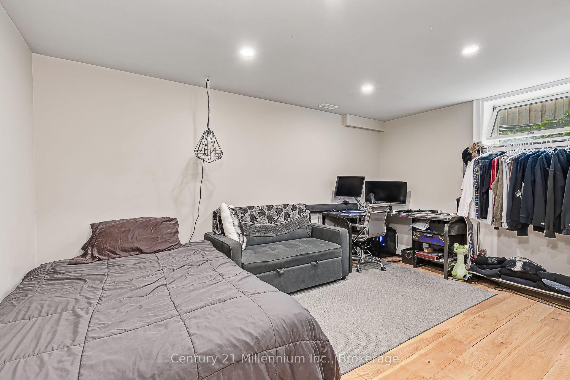 Photo 34 of 13 Gilpin Crescent, Collingwood — HOMEH
