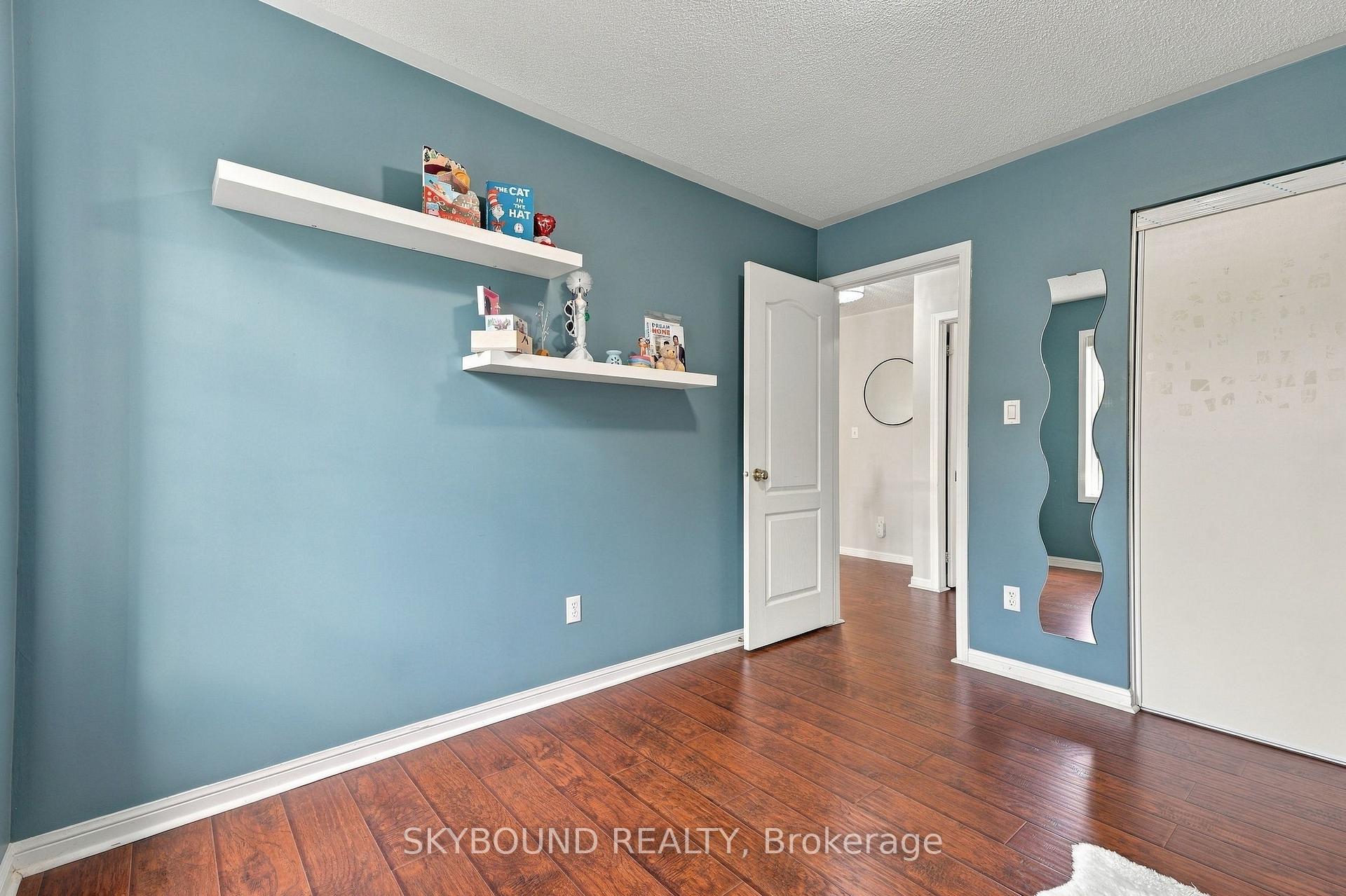 Photo 25 of 51 Thorpe Crescent, Brampton, Fletcher's Meadow — HOMEH