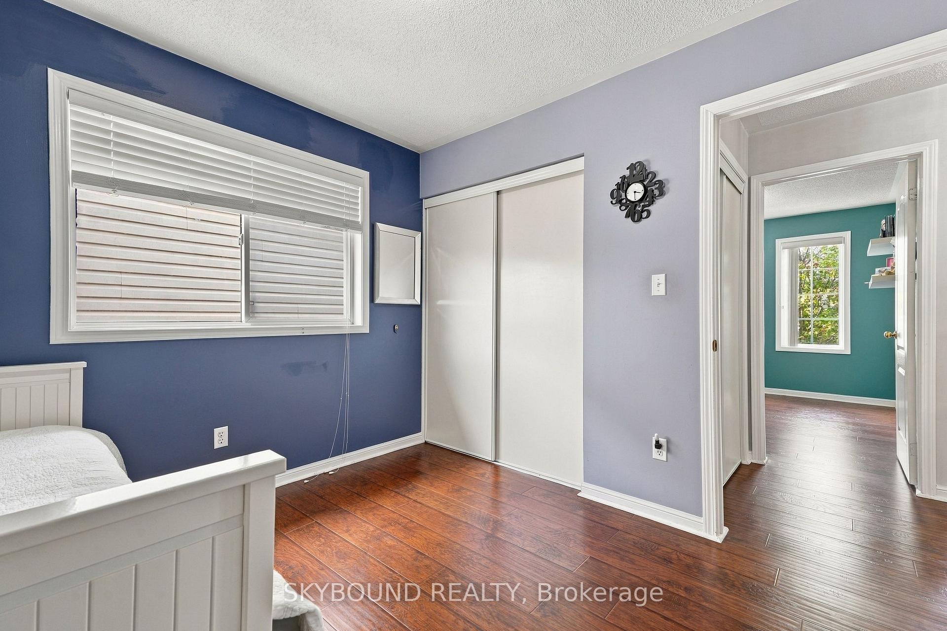 Photo 27 of 51 Thorpe Crescent, Brampton, Fletcher's Meadow — HOMEH
