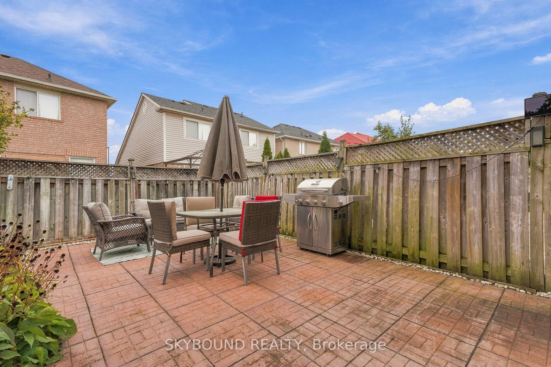 Photo 38 of 51 Thorpe Crescent, Brampton, Fletcher's Meadow — HOMEH