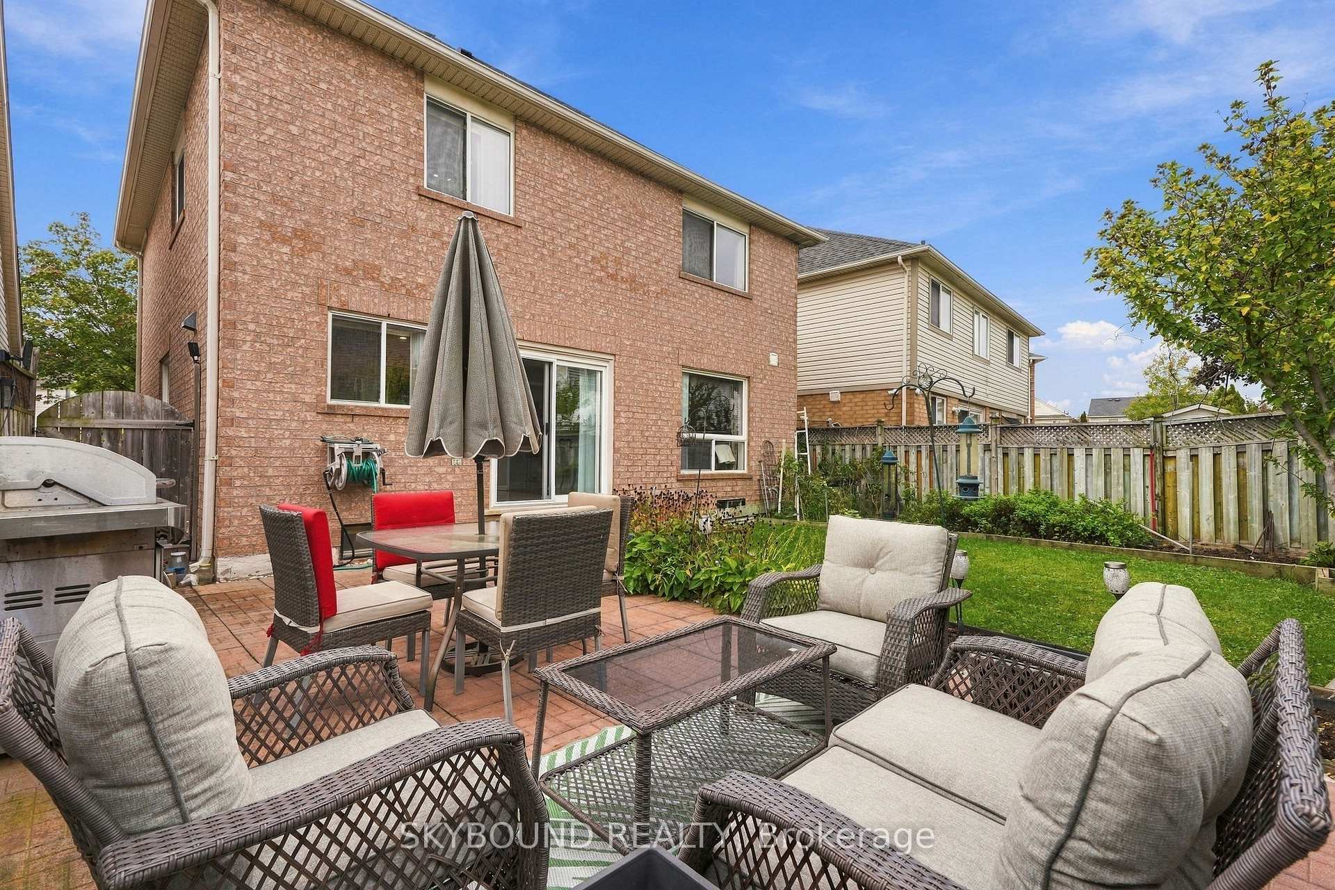 Photo 39 of 51 Thorpe Crescent, Brampton, Fletcher's Meadow — HOMEH