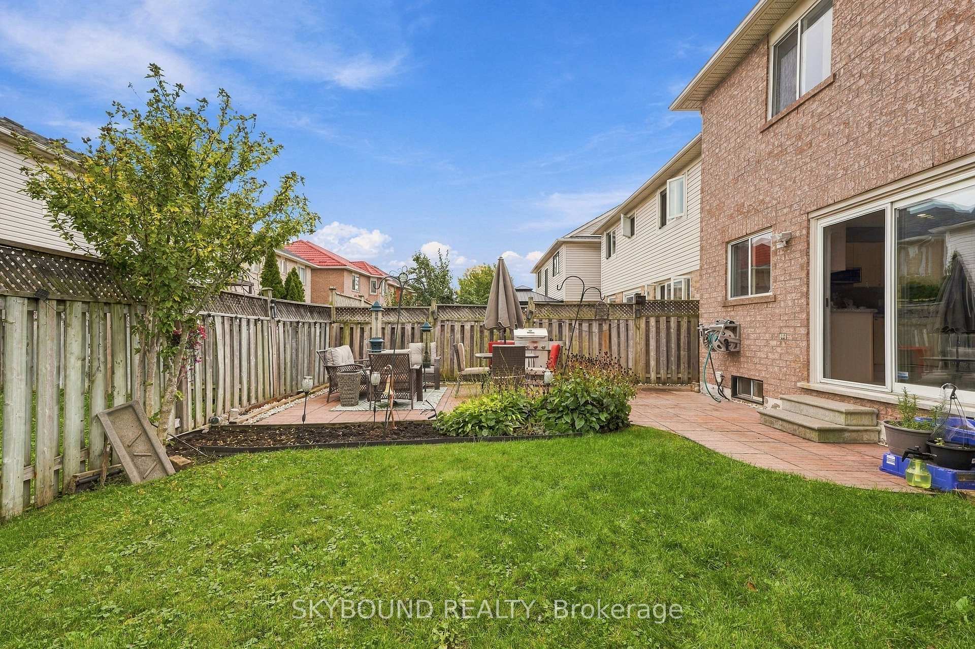 Photo 40 of 51 Thorpe Crescent, Brampton, Fletcher's Meadow — HOMEH