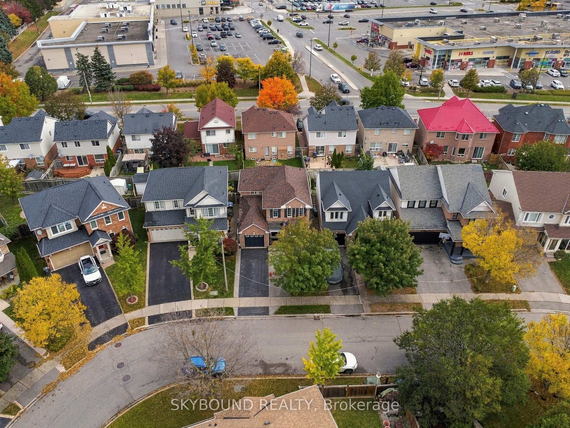 Photo 44 of 51 Thorpe Crescent, Brampton, Fletcher's Meadow — HOMEH